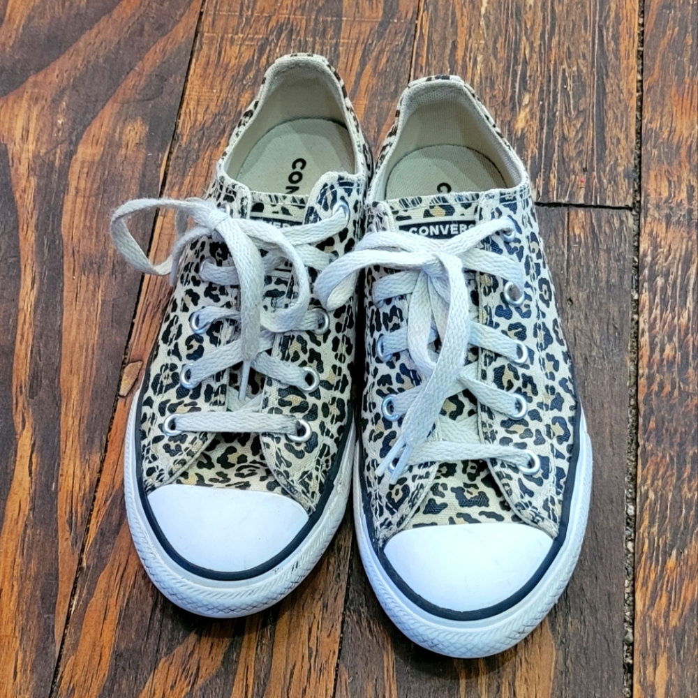 Leopard Converse Size 1Y
